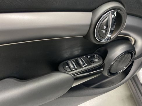 Certified 2023 MINI Cooper 4-Door Hardtop FWD image 19