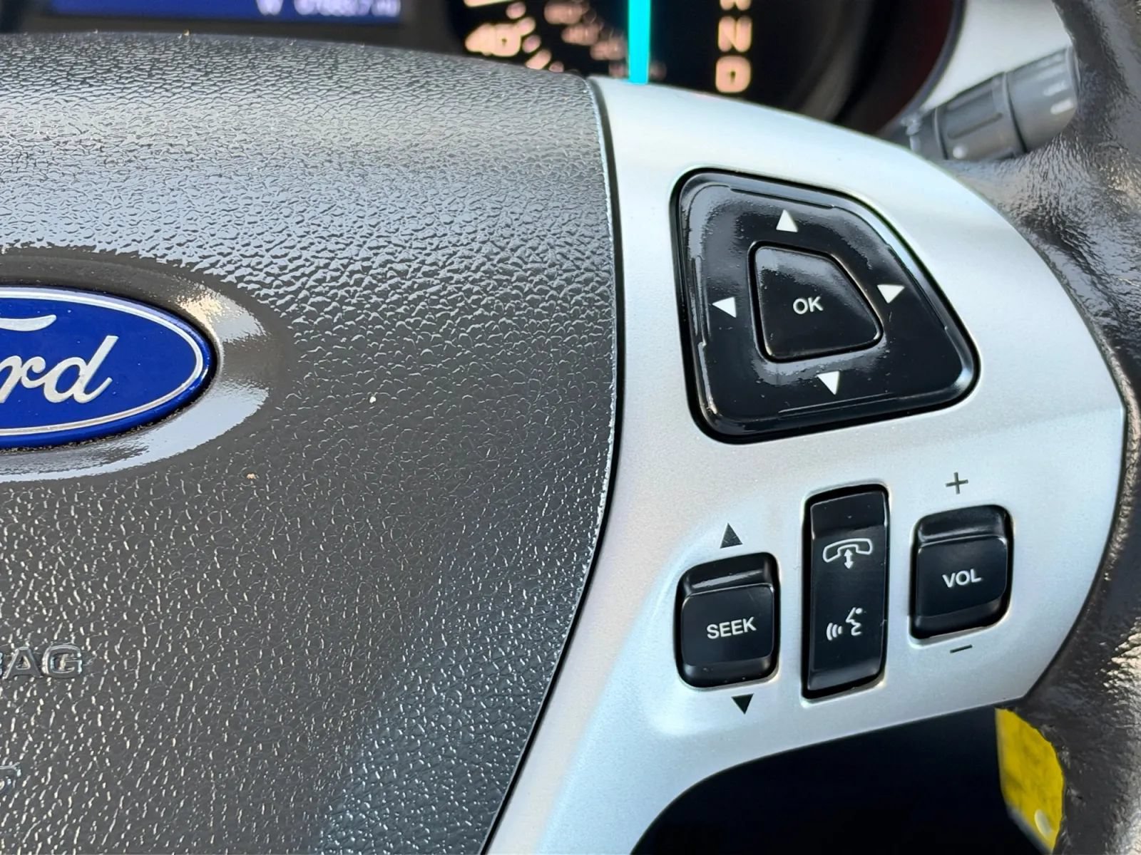Used 2013 Ford Edge SEL FWD image 29