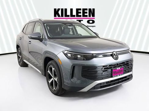 New 2026 Volkswagen Tiguan SE FWD image 1