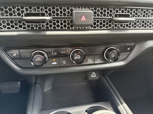 Certified 2024 Honda HR-V Sport image 31