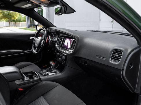 Used 2019 Dodge Charger Scat Pack RWD image 16