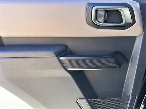 Certified 2024 Ford Bronco Wildtrak image 17