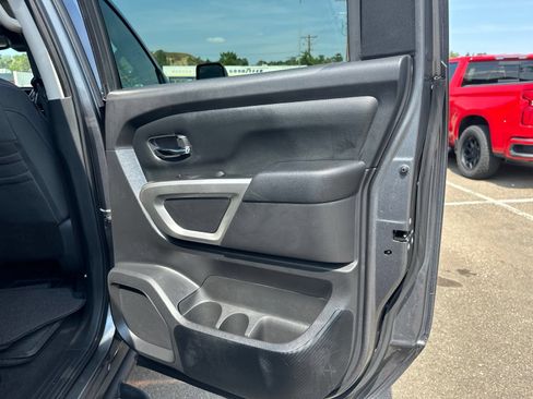 Used 2021 Nissan Titan SV w/ SV Convenience Package AWD/4WD image 31