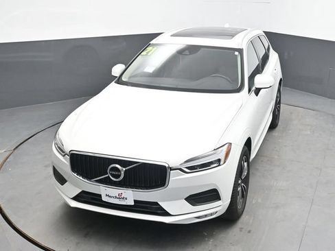 Used 2021 Volvo XC60 T6 Momentum AWD/4WD image 35
