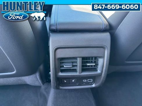 Used 2024 Cadillac XT4 Sport image 17