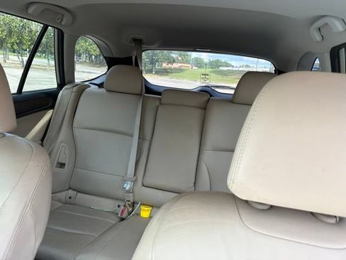 Used 2017 Subaru Outback 2.5i Limited AWD/4WD image 12