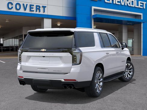 New 2025 Chevrolet Suburban Premier image 4