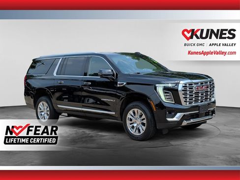 Used 2025 GMC Yukon XL Denali AWD/4WD image 1
