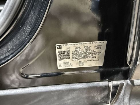 Used 2024 Chevrolet Equinox RS image 32