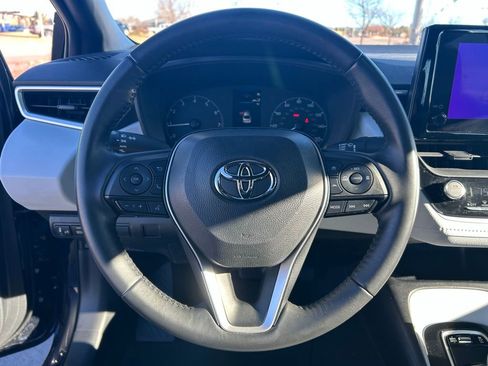 Used 2023 Toyota Corolla SE w/ SE Premium Package image 13