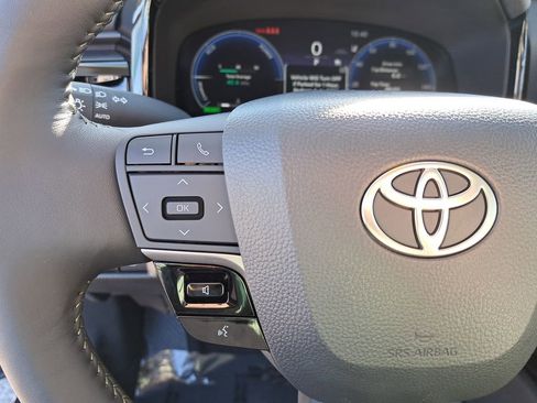 Certified 2026 Toyota Camry XLE image 18