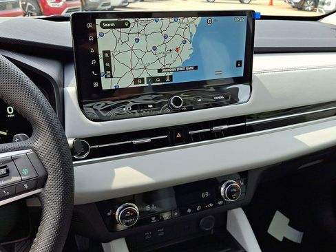 Used 2025 Mitsubishi Outlander SE image 15