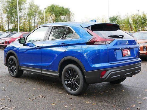 New 2026 Mitsubishi Eclipse Cross LE image 2