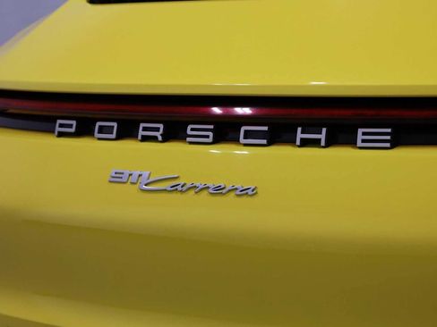 Certified 2022 Porsche 911 Carrera image 8