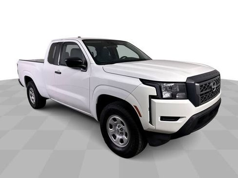 Used 2022 Nissan Frontier S image 3