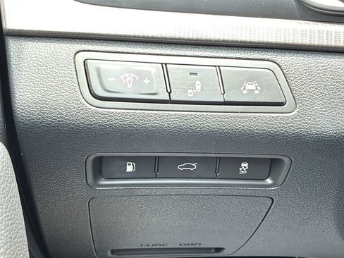 Used 2019 Hyundai Sonata Sport w/ Tech Package 03 FWD image 29