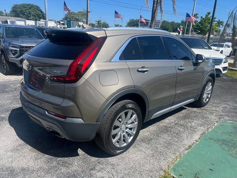 Used 2020 Cadillac XT4 Premium Luxury w/ Driver Awareness Package FWD image 5