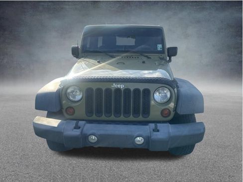 Used 2013 Jeep Wrangler Unlimited Sport w/ Connectivity Group AWD/4WD image 3