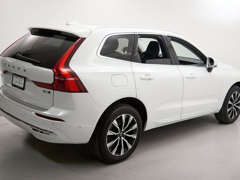 Certified 2023 Volvo XC60 B5 Plus w/ Climate Package AWD/4WD image 9