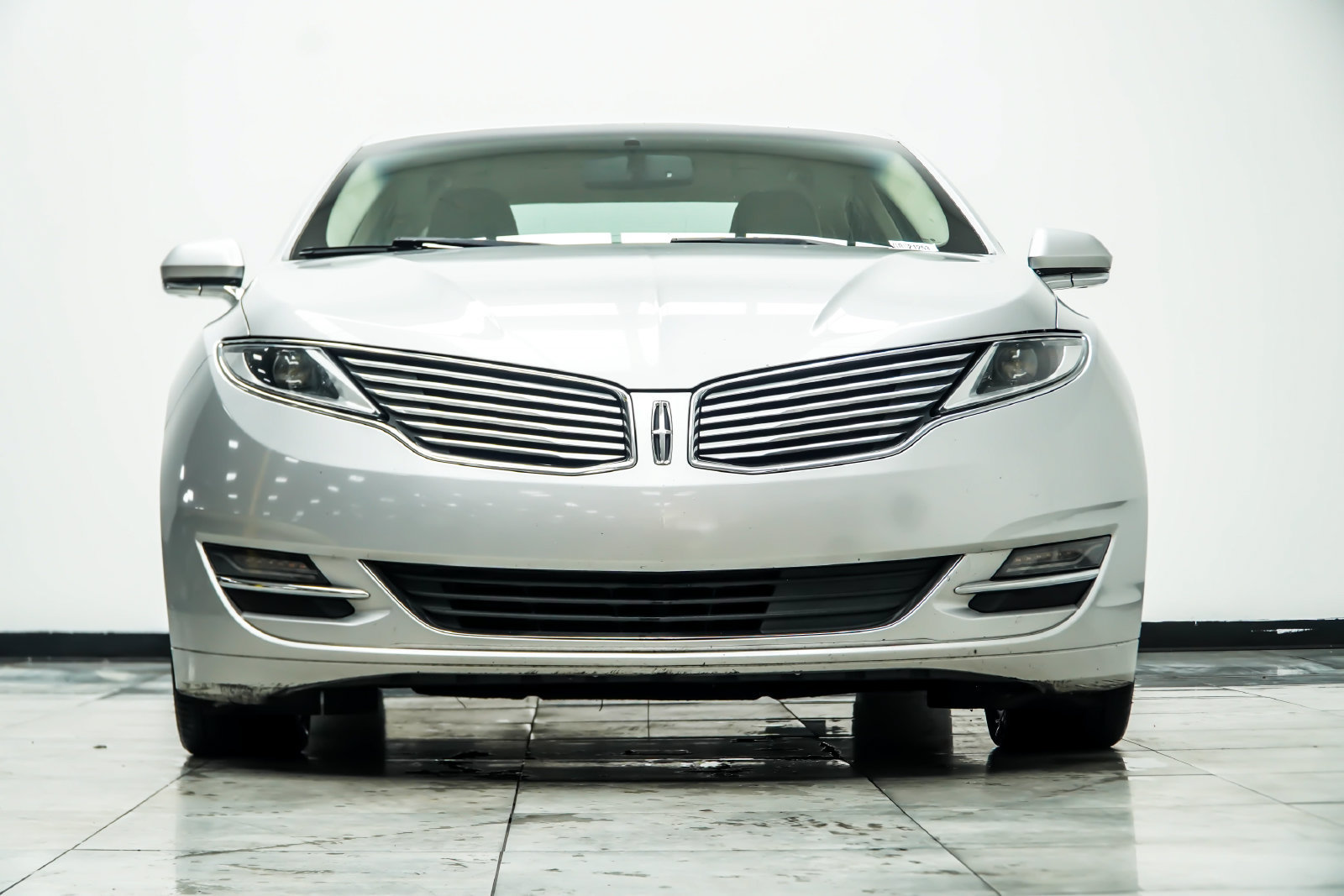 Used 2016 Lincoln MKZ Hybrid w/ Equipment Group 600A Reserve FWD image 8