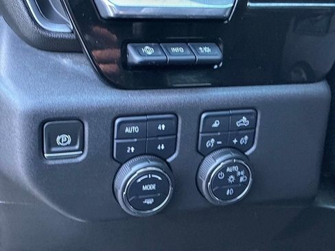 Used 2023 Chevrolet Silverado 1500 LTZ w/ Technology Package AWD/4WD image 25