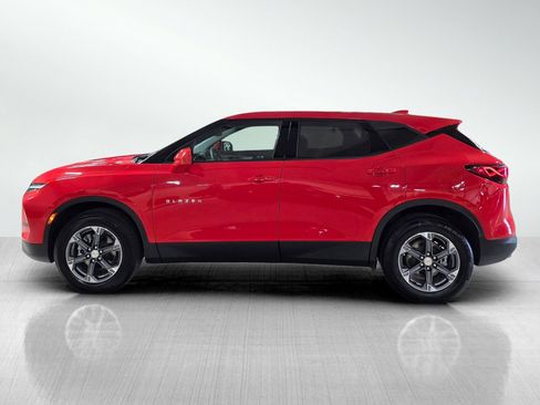 Used 2025 Chevrolet Blazer LT FWD image 4