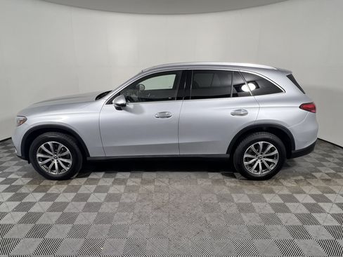 Used 2023 Mercedes-Benz GLC 300 4MATIC image 2