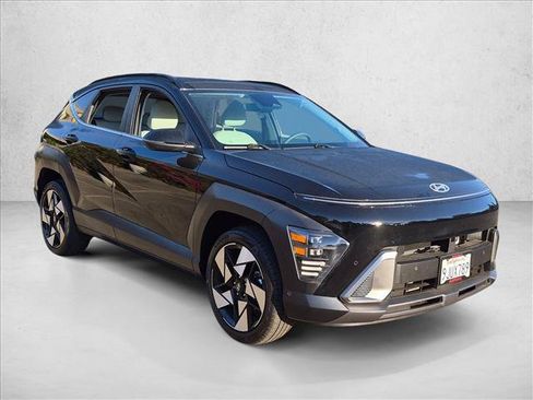 Used 2024 Hyundai Kona Limited AWD/4WD image 3
