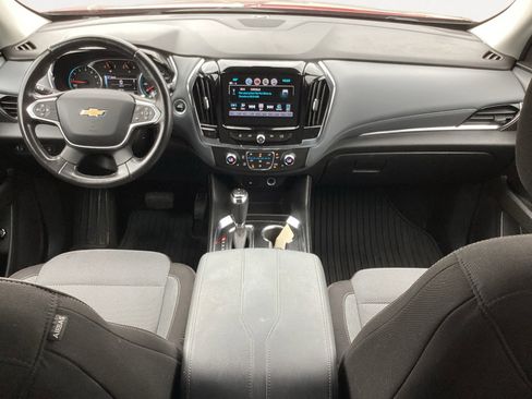Used 2019 Chevrolet Traverse LT image 4