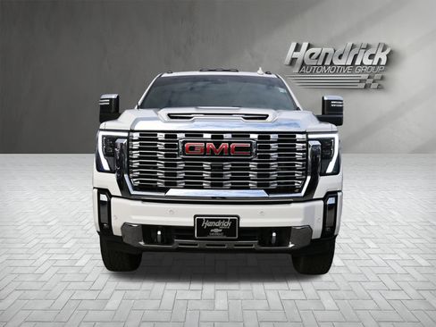 Used 2024 GMC Sierra 2500 Denali w/ Max Trailering Package image 5