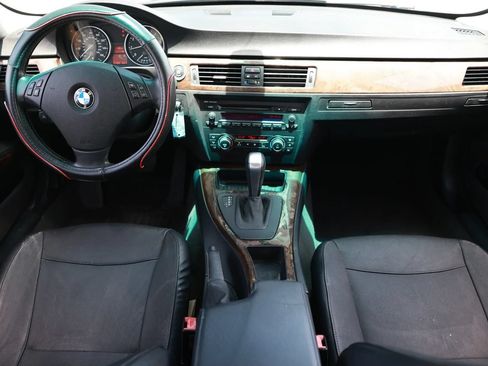 Used 2010 BMW 328i Sedan RWD image 2