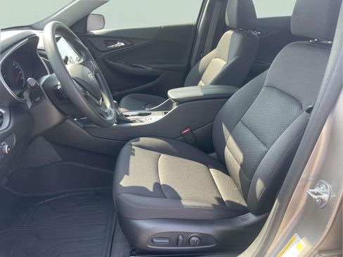 Used 2025 Chevrolet Malibu LT w/ LPO, Floor Liner Package FWD image 15