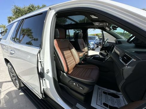Used 2023 GMC Yukon Denali Ultimate AWD/4WD image 34