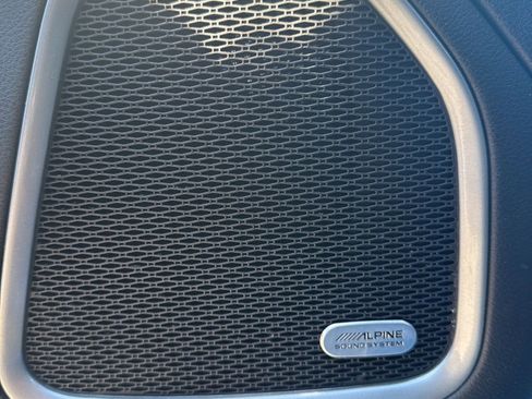 Used 2024 Jeep Compass Latitude w/ Sun and Sound Group image 12