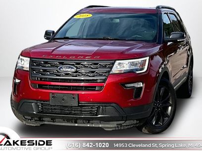 Used 2018 Ford Explorer XLT w/ XLT Appearance Package