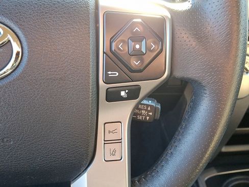 Used 2022 Toyota 4Runner SR5 image 23