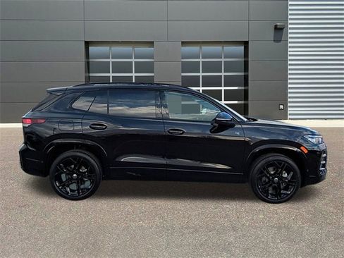 New 2026 Volkswagen Tiguan SE R-Line image 8