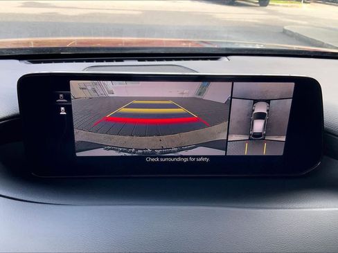 Used 2024 MAZDA MAZDA3 Hatchback w/Premium Plus Pkg image 29