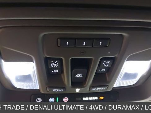 Used 2022 GMC Sierra 2500 Denali w/ Denali Ultimate Package AWD/4WD image 32