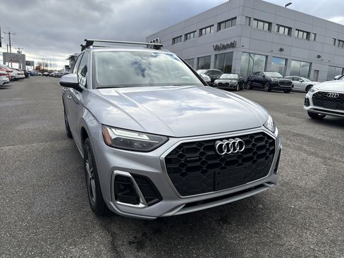 Certified 2024 Audi Q5 e Premium Plus AWD/4WD image 1