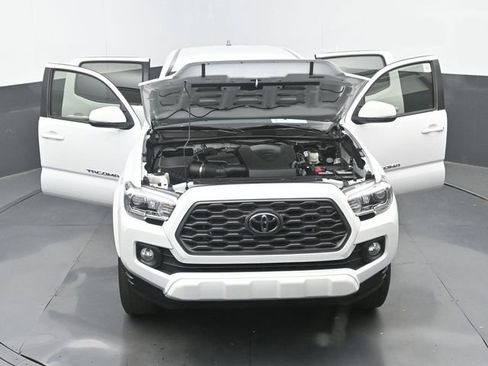 Used 2021 Toyota Tacoma TRD Sport w/ Technology Package AWD/4WD image 36