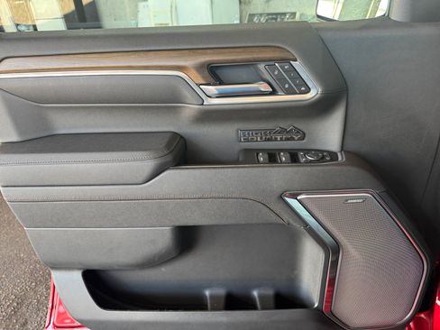 Used 2026 Chevrolet Silverado 1500 High Country RWD image 11