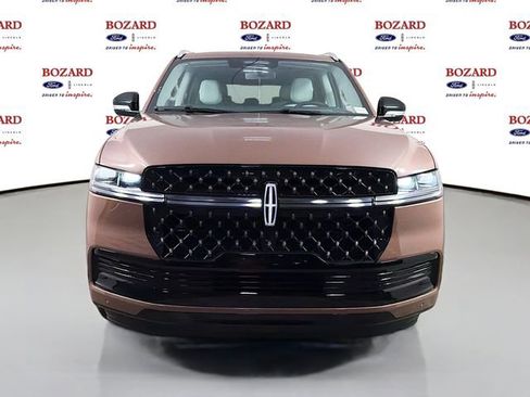 New 2026 Lincoln Navigator L Black Label AWD/4WD image 3