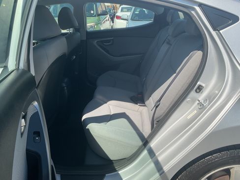 Used 2013 Hyundai Elantra GLS w/ Preferred Pkg FWD image 11