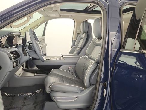 Used 2018 Lincoln Navigator Black Label image 13