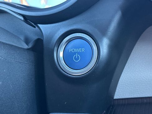 Certified 2024 Toyota Sienna XLE image 28