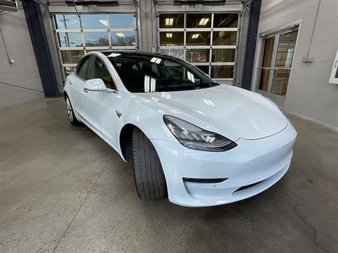 Used 2019 Tesla Model 3 Long Range image 7
