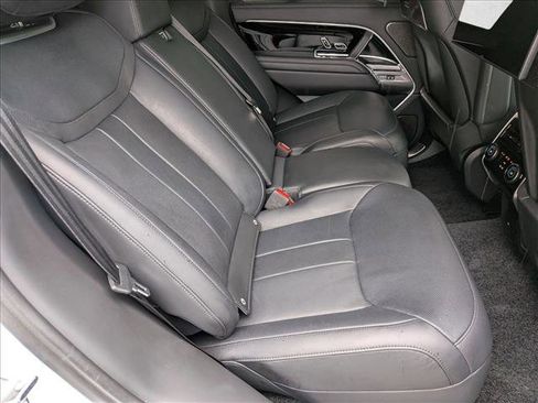 Used 2025 Land Rover Range Rover Autobiography AWD/4WD image 21