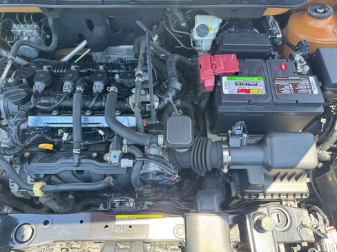 Used 2019 Nissan Kicks SR FWD image 22