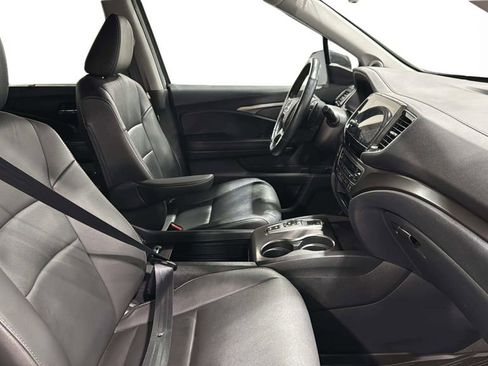 Used 2021 Honda Pilot Black Edition image 14